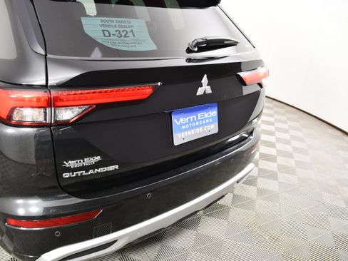 Used 2022 Mitsubishi Outlander SEL AWD/4WD image 15