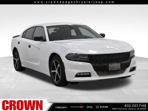 Used 2017 Dodge Charger SXT w/ Driver Confidence Group image 1