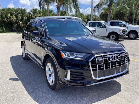 Used 2023 Audi Q7 2.0T Premium w/ Convenience Package AWD/4WD image 3