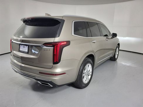 Certified 2023 Cadillac XT6 Luxury image 4