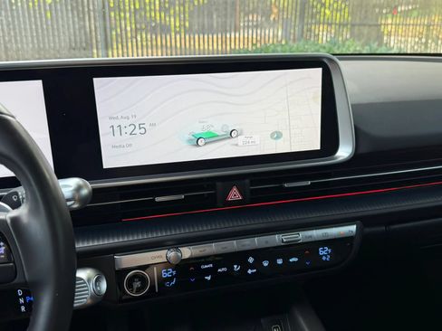 Used 2023 Hyundai Ioniq 6 SEL AWD/4WD image 16