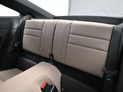 Used 2025 Porsche 911 Carrera image 6