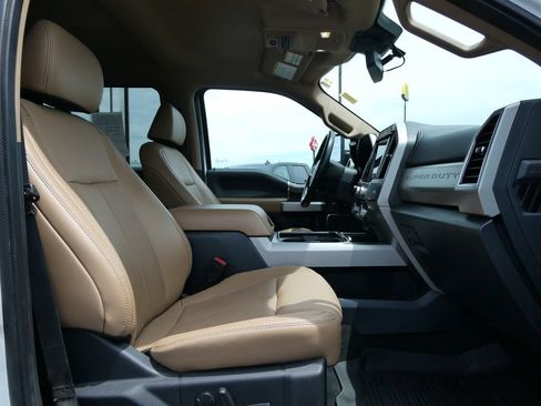Used 2022 Ford F250 Lariat w/ Lariat Ultimate Package AWD/4WD image 13