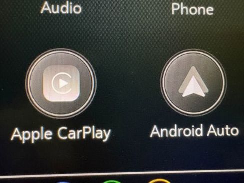 Used 2021 Chevrolet Equinox LT w/ Driver Convenience Package image 9