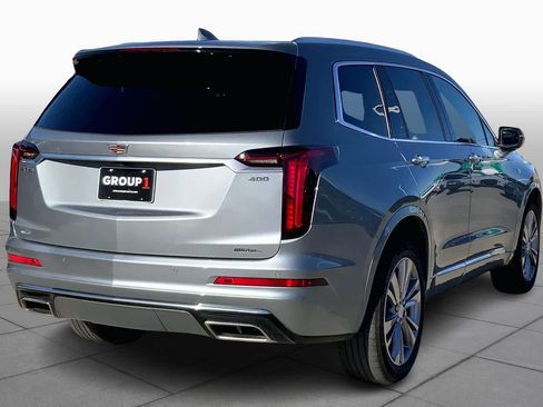 Used 2023 Cadillac XT6 Premium Luxury w/ Technology Package image 12