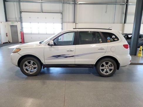 Used 2008 Hyundai Santa Fe AWD image 4