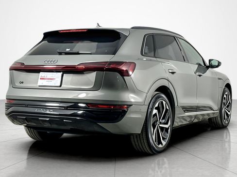 Used 2024 Audi Q8 e-tron Premium Plus w/ Premium Plus Package AWD/4WD image 5