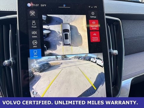 Certified 2025 Volvo XC90 B6 Plus image 22