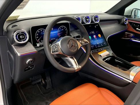 New 2026 Mercedes-Benz GLC 300 image 8