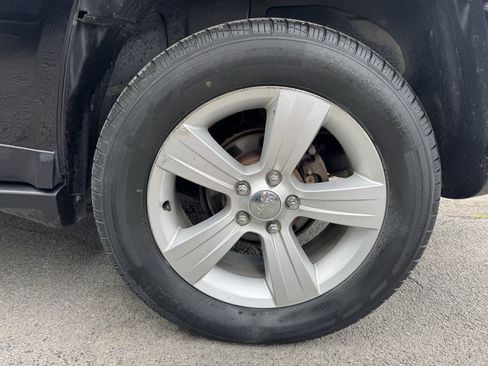 Used 2014 Jeep Compass Sport w/ Power Value Group AWD/4WD image 10