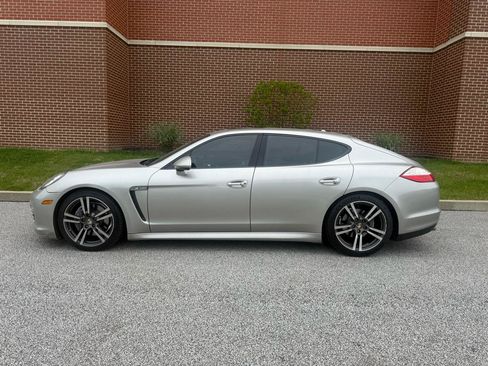 Used 2011 Porsche Panamera image 7