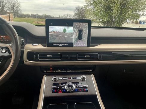 Used 2022 Lincoln Aviator Reserve w/ Elements Package Plus image 23