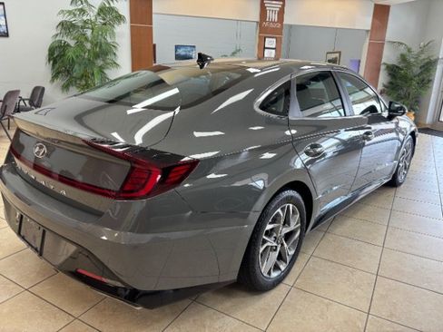Used 2021 Hyundai Sonata SEL FWD image 4