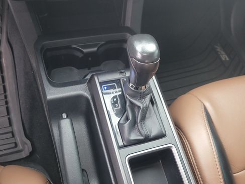 Used 2022 Toyota Tacoma TRD Off-Road w/ Technology Package RWD image 26