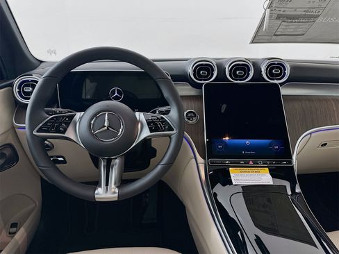New 2026 Mercedes-Benz GLC 300 GLC 300 image 25
