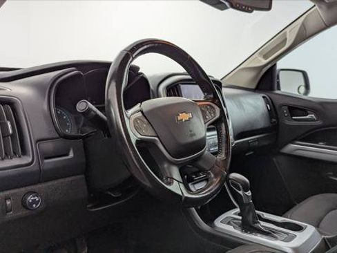 Used 2022 Chevrolet Colorado LT w/ Fleet Safety Package RWD image 17