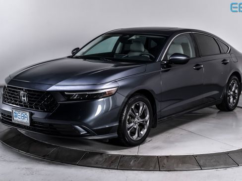 Used 2023 Honda Accord EX image 2