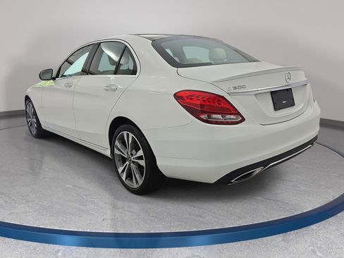 Used 2018 Mercedes-Benz C 300 4MATIC Sedan image 7