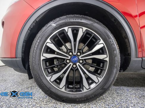 Used 2022 Ford Escape SE w/ SE Sport Appearance Package FWD image 50