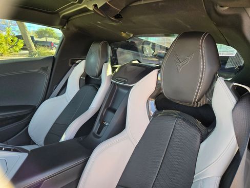 Used 2021 Chevrolet Corvette Stingray Preferred Cpe w/ Z51 Performance Package image 12