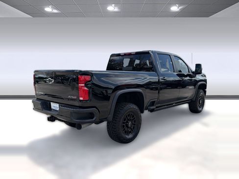 Certified 2026 Chevrolet Silverado 2500 ZR2 AWD/4WD image 8