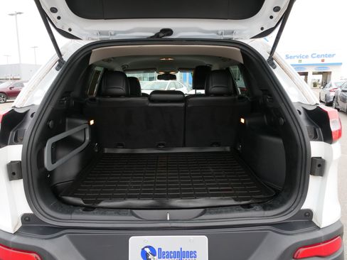 Used 2014 Jeep Cherokee Limited image 14