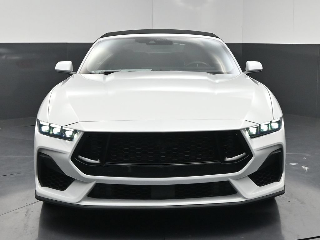 Used 2025 Ford Mustang Premium RWD image 17