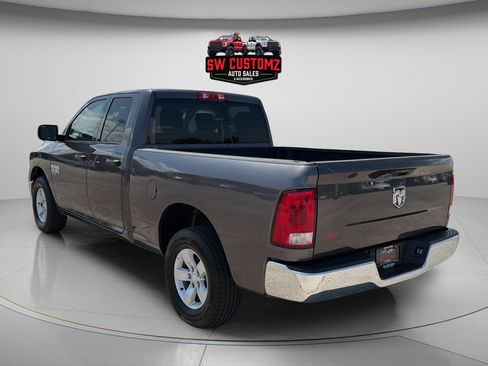 Used 2024 RAM 1500 Classic SLT AWD/4WD image 5
