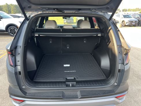 New 2025 Hyundai Tucson Limited image 12
