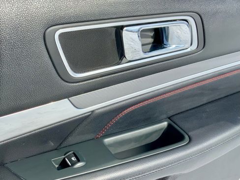 Used 2019 Ford Explorer Sport image 52