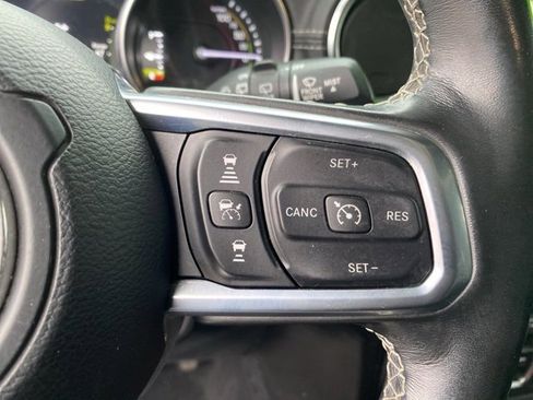 Used 2021 Jeep Wrangler Unlimited Sahara w/ Cold Weather Group image 19