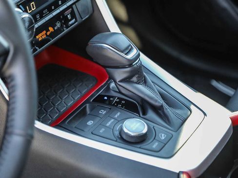 Certified 2022 Toyota RAV4 TRD Off-Road image 20