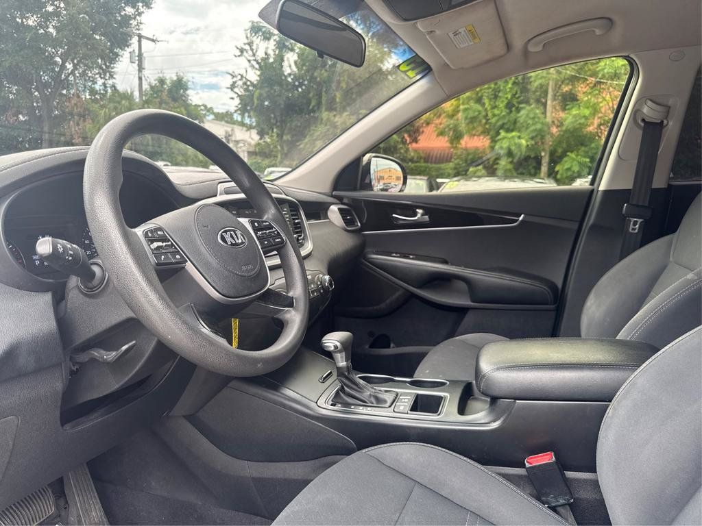 Used 2019 Kia Sorento AWD image 9