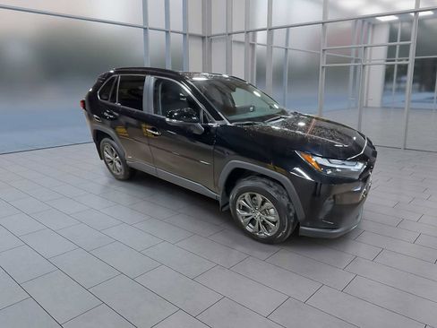 Used 2023 Toyota RAV4 Limited image 2