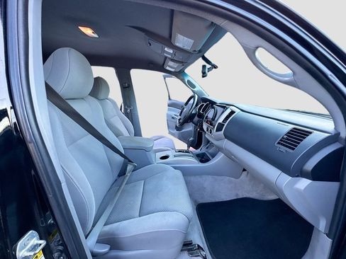 Used 2011 Toyota Tacoma PreRunner w/ TRD Sport Pkg image 23