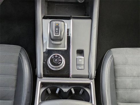 Used 2024 Mitsubishi Outlander SE image 20