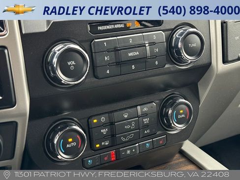 Used 2019 Ford F150 Lariat image 10