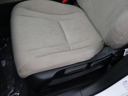 Used 2023 Honda Accord LX image 17