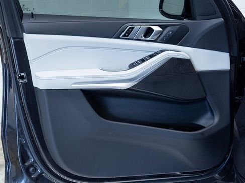 Certified 2023 BMW X5 xDrive40i w/ Premium Package image 10