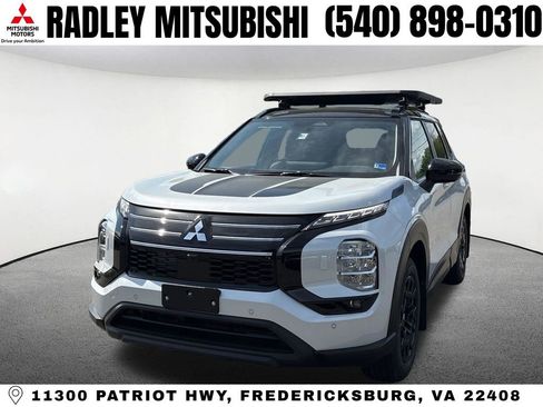New 2026 Mitsubishi Outlander Trail Edition image 1