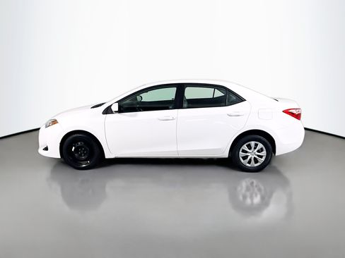 Used 2017 Toyota Corolla L w/ Carpet Mat Package (TMS) FWD image 6