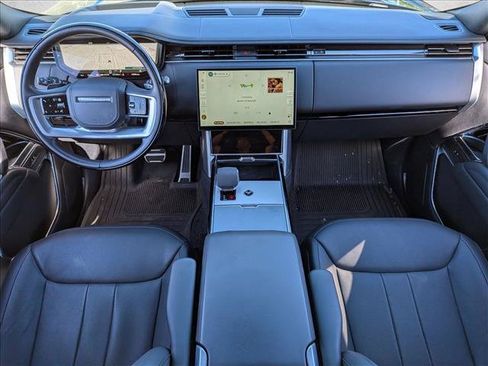 Used 2025 Land Rover Range Rover SE AWD/4WD image 17