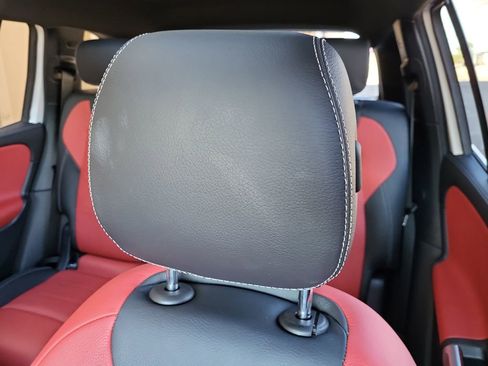 Certified 2022 Mercedes-Benz GLB 250 4MATIC image 14