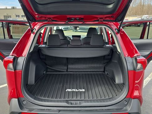 Used 2025 Toyota RAV4 LE image 15