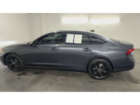Used 2025 Honda Accord SE image 6