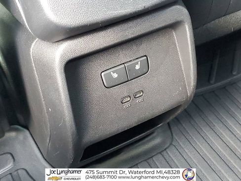 Used 2025 Chevrolet Equinox EV RS w/ Active Safety Package 3 AWD/4WD image 23