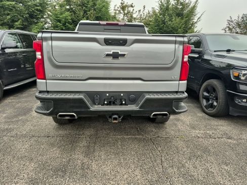 Used 2024 Chevrolet Silverado 1500 LT Trail Boss w/ Convenience Package II AWD/4WD image 6