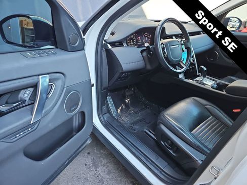 Used 2020 Land Rover Discovery Sport SE image 10