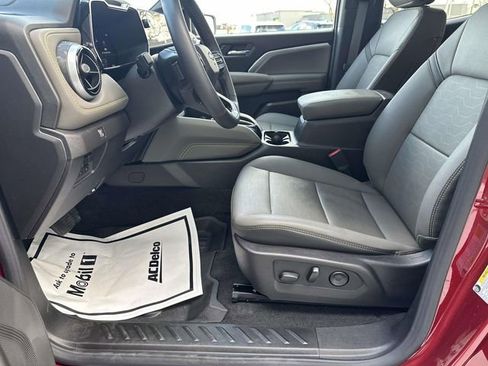 Used 2026 Chevrolet Colorado ZR2 w/ Technology Package image 17