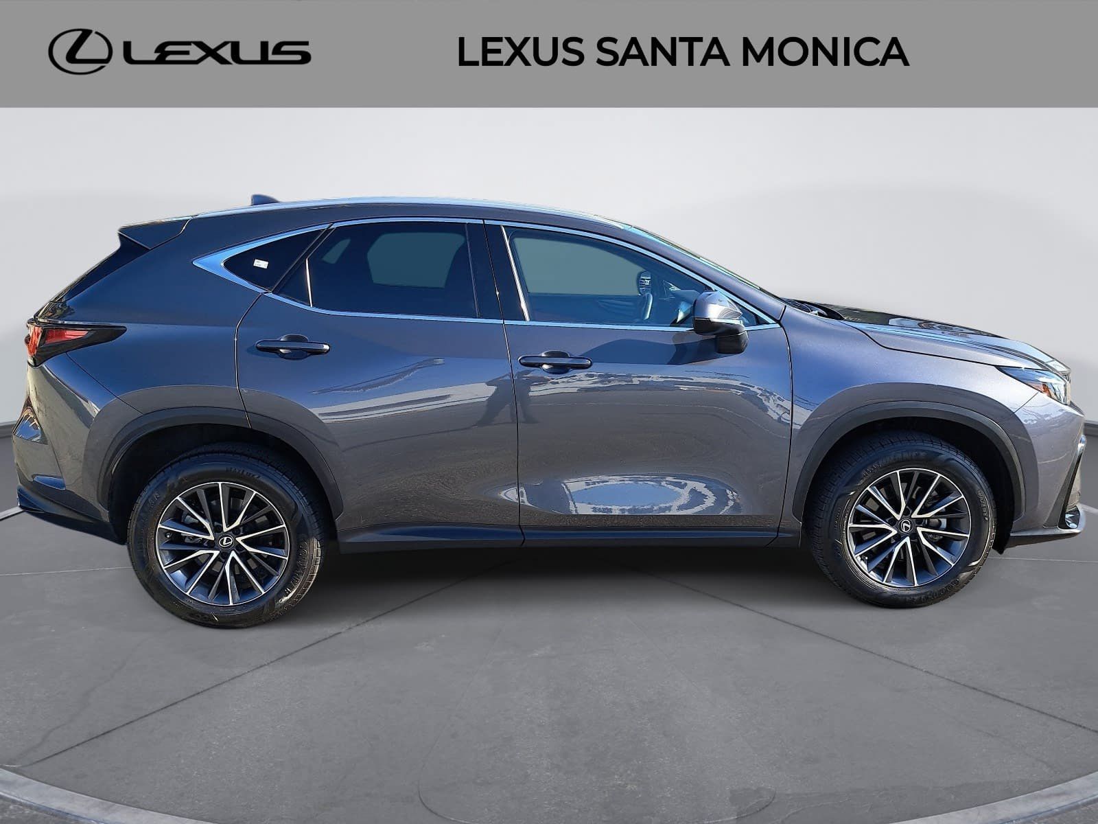 Used 2022 Lexus NX 250 FWD image 4